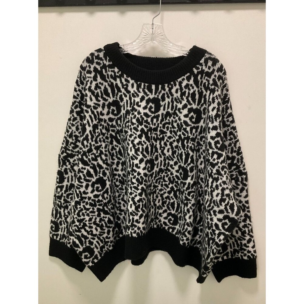 Pol oversized sweater black and white size Med